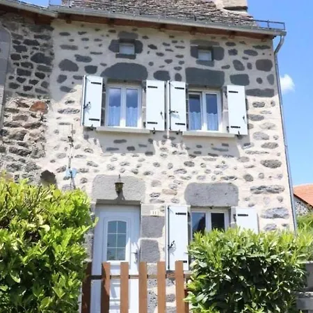 Maison De Charme Proche Super-lioran, Randonnees Et Peche, Terrasse Privee, Animaux Acceptes - Fr-1-742-181 Neussargues en Pinatelle